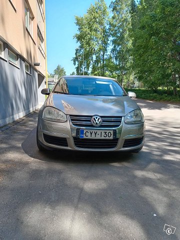 Volkswagen Jetta 1