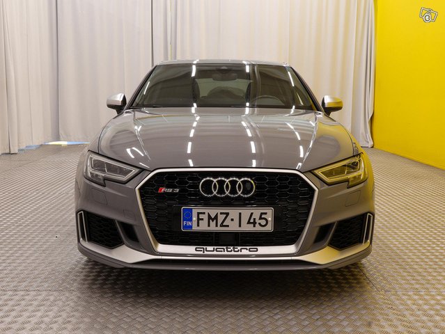Audi RS3 24