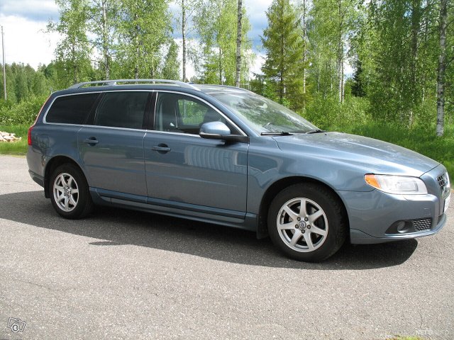 Volvo V70 2