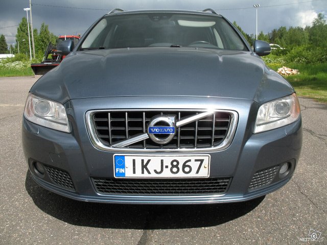 Volvo V70 5