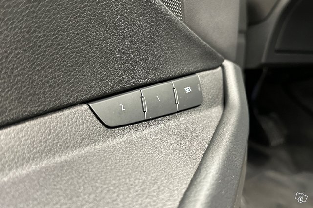 Audi Q8 E-tron 21