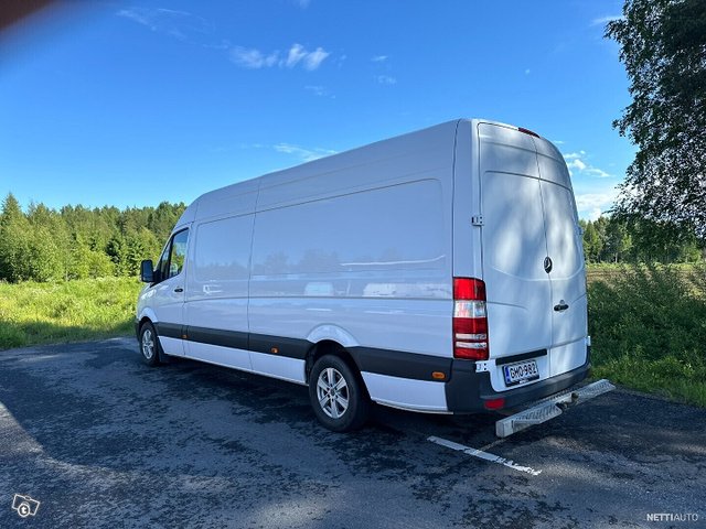 Mercedes-Benz Sprinter 10