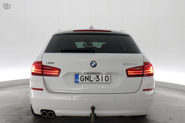 BMW 520 24