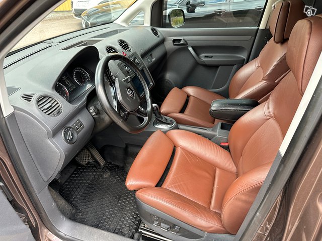 Volkswagen Caddy 2.0 TDI 4Motion 16