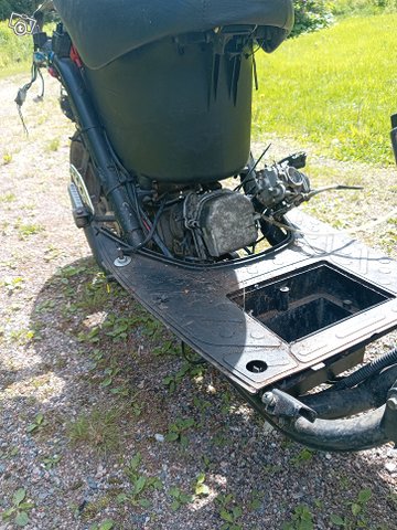 Solifer 50cc skootterin runko 5