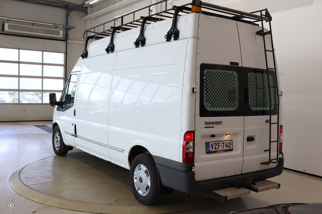 Ford Transit 7