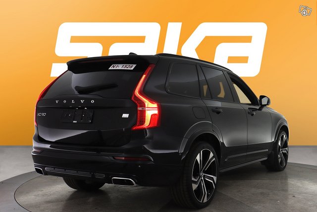 Volvo XC90 8