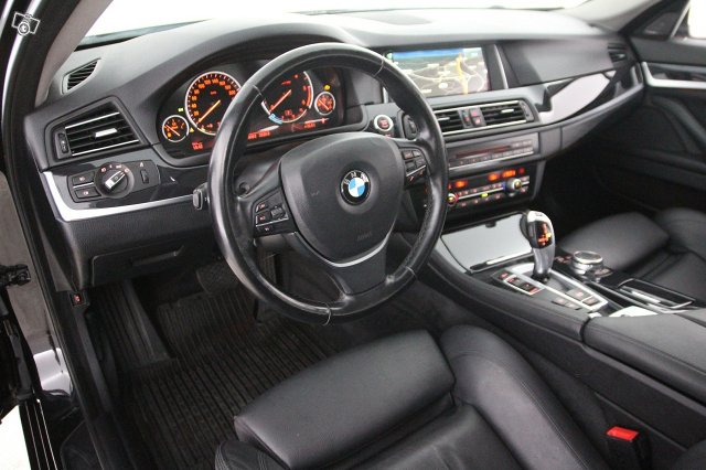 BMW 520 10