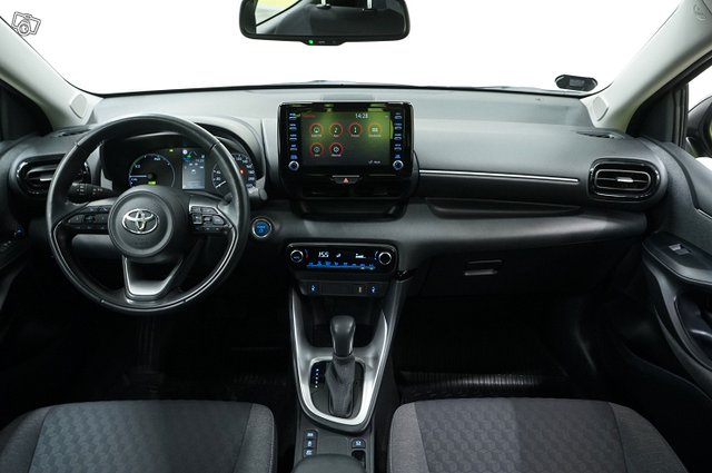 Toyota Yaris 12