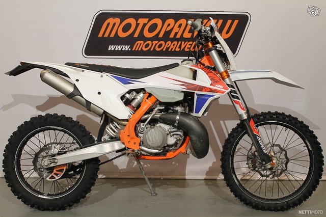 KTM 300, kuva 1