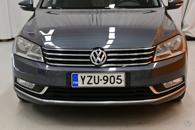 Volkswagen Passat 24