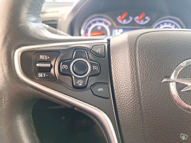Opel Insignia 15