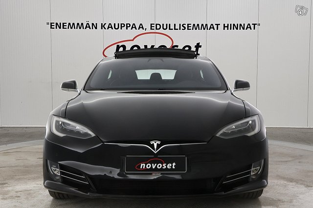 Tesla Model S 2