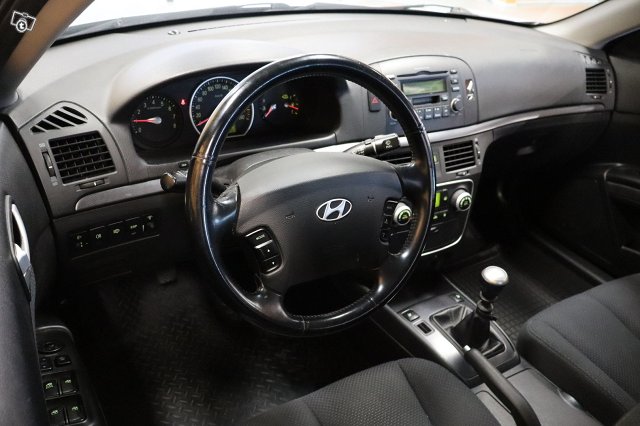 Hyundai Sonata 10