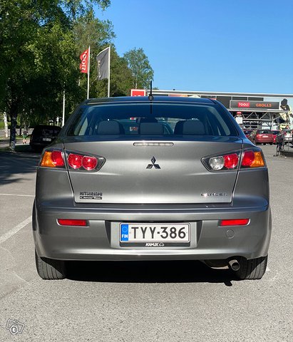 Mitsubishi Lancer 6