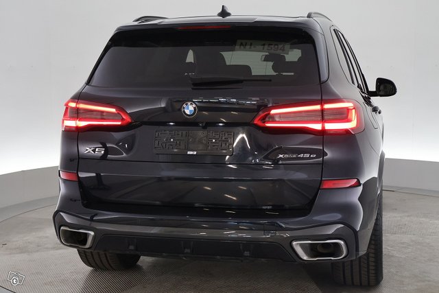 Volvo XC90 10