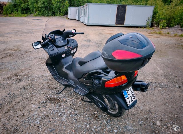 Suzuki Burgman 650 3