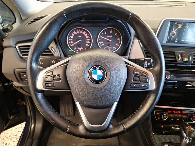 BMW 216 12
