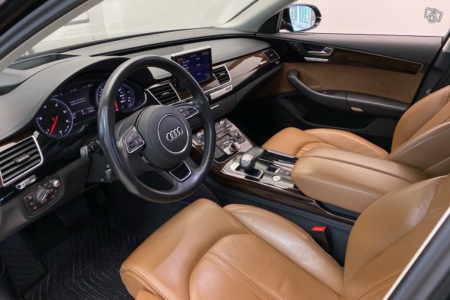 Audi A8 7