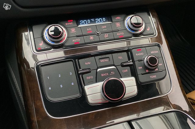 Audi A8 20