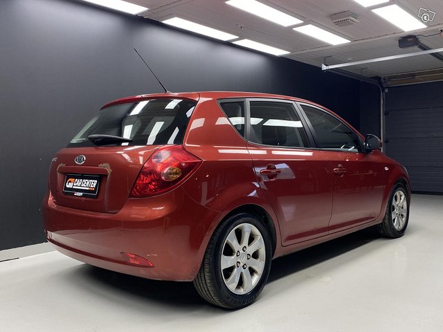 Kia Ceed 7