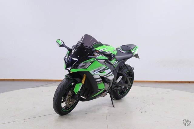 Kawasaki ZX-10R 7