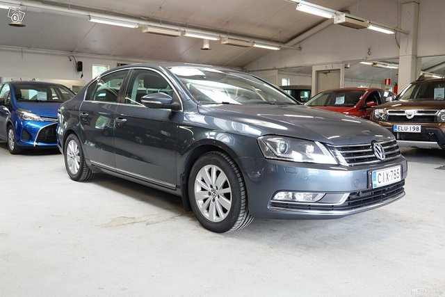 Volkswagen Passat 1