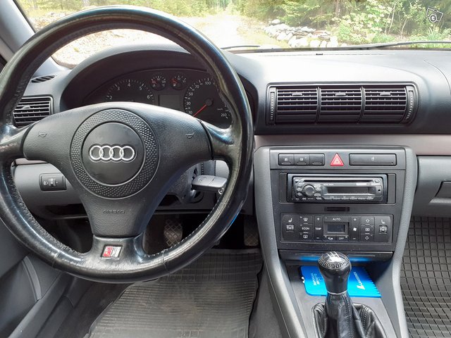 Audi A4 13