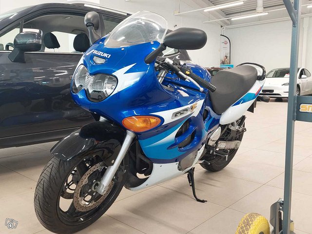 Suzuki GSX 2