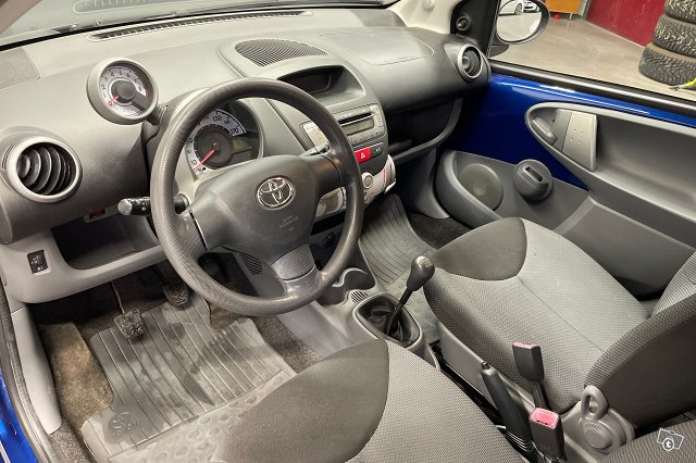 Toyota AYGO 6