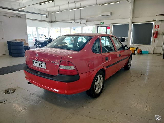 Opel Vectra 4