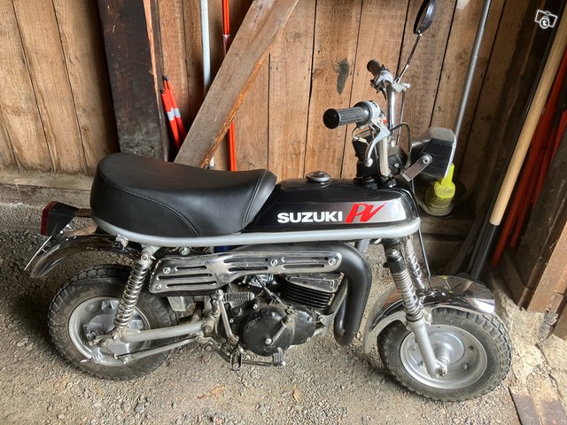 Suzuki PV 3