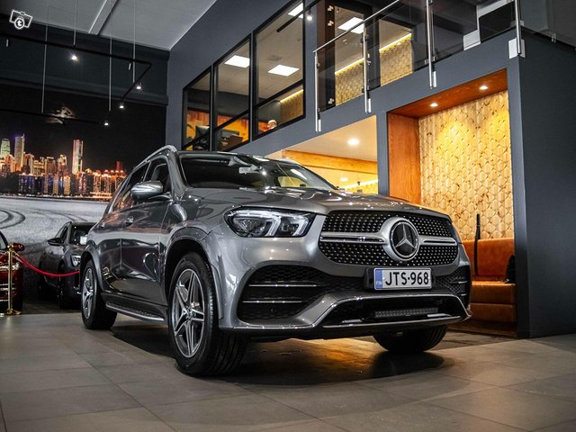 Mercedes-Benz GLE 2