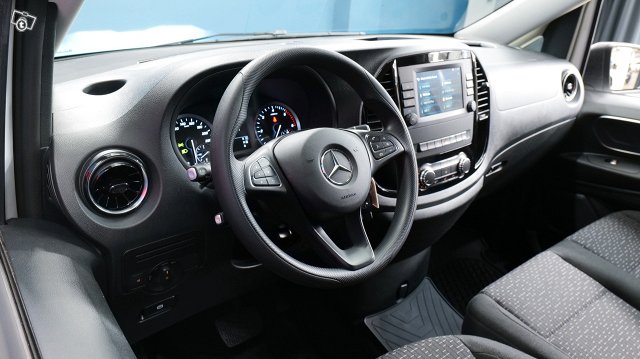 Mercedes-Benz VITO 9