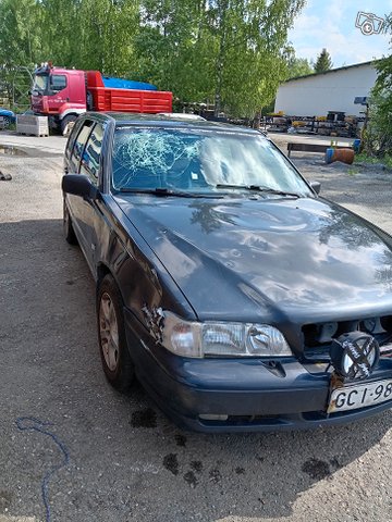 Volvo V70, kuva 1