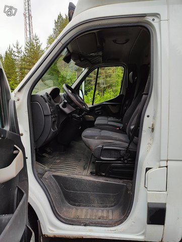 Renault Master 12