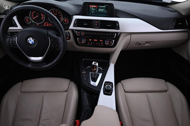 BMW 320 Gran Turismo 25