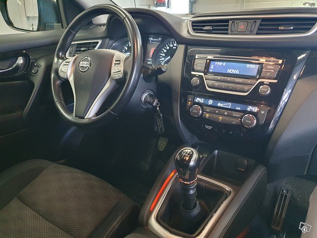 Nissan Qashqai 10