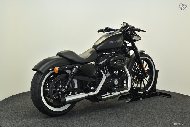 Harley-Davidson Sportster 8