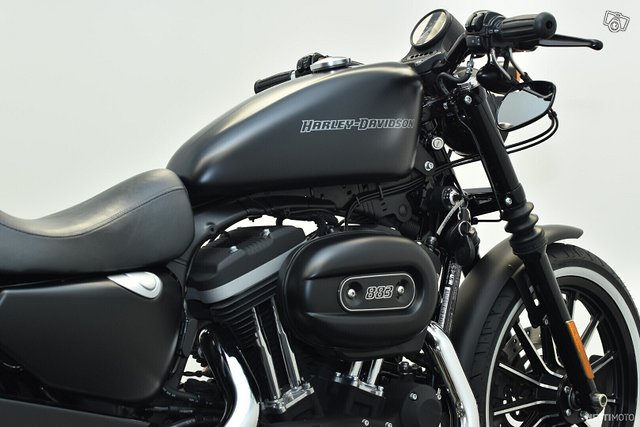 Harley-Davidson Sportster 9