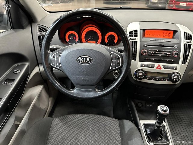 Kia Ceed 5