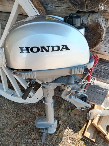 Honda 2,3hv perämoottori 2