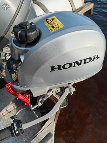 Honda 2,3hv perämoottori 3