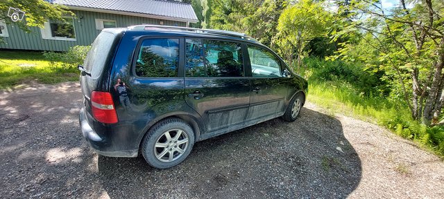 Volkswagen Touran 3