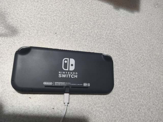 Nintendo Switch lite, kuva 1