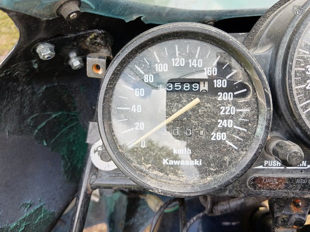 Kawasaki zzr 600 2 kpl 8