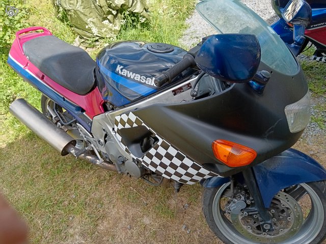Kawasaki zzr 600 2 kpl 2