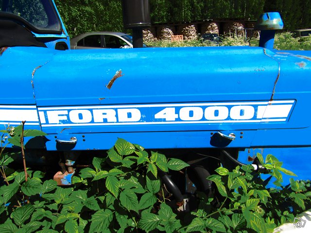 Ford 4000 10