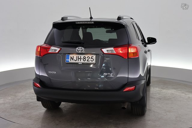 Toyota RAV4 10