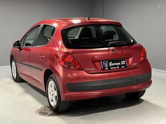 Peugeot 207 10